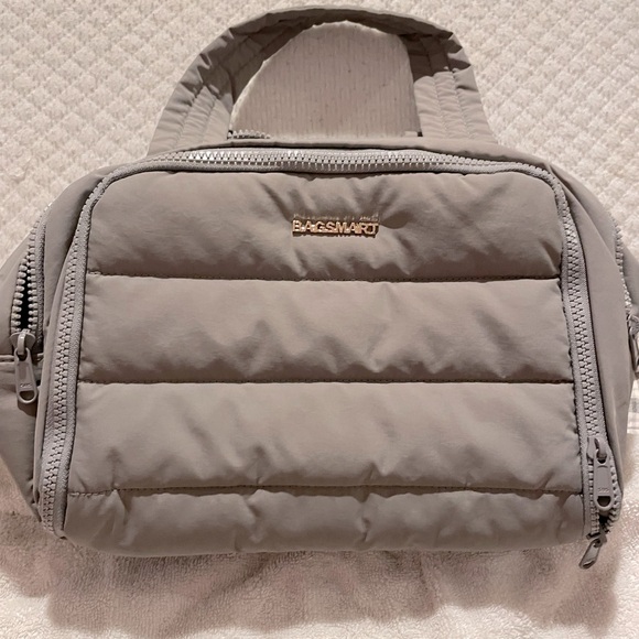 Bagsmart Makeup Travel Bag - Picture 1 of 4